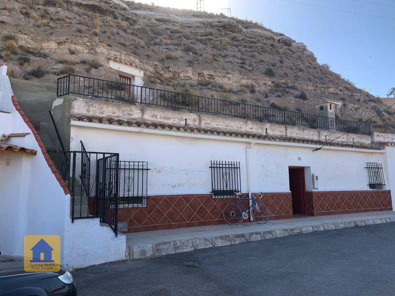 3 Cuarto Casa Cueva en venta