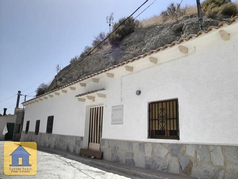 4 bedroom Cave House for sale