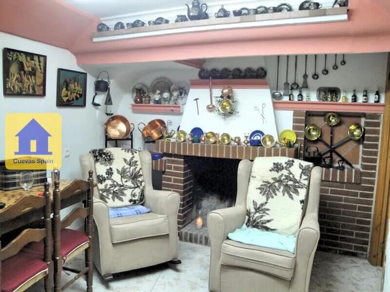 3 bedroom Cave House for sale