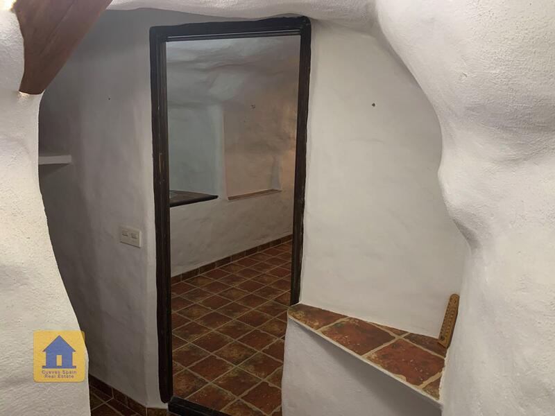 6 bedroom Cave House for sale