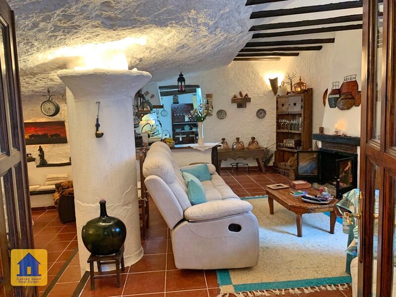 3 bedroom Cave House for sale