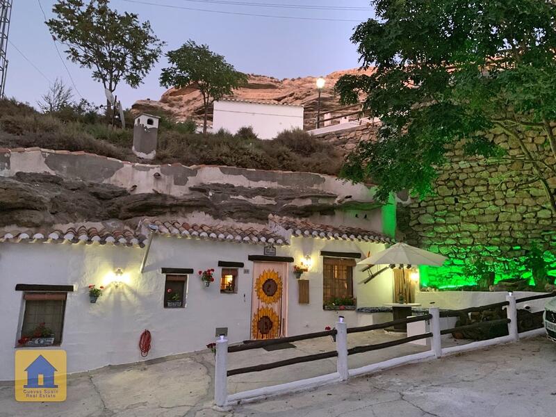 3 bedroom Cave House for sale