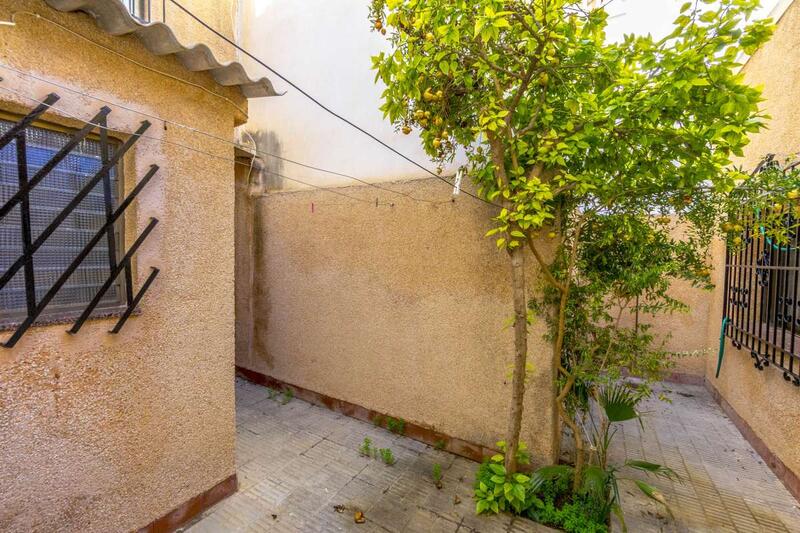 4 Cuarto Villa en venta