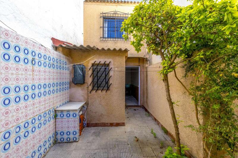 4 Cuarto Villa en venta