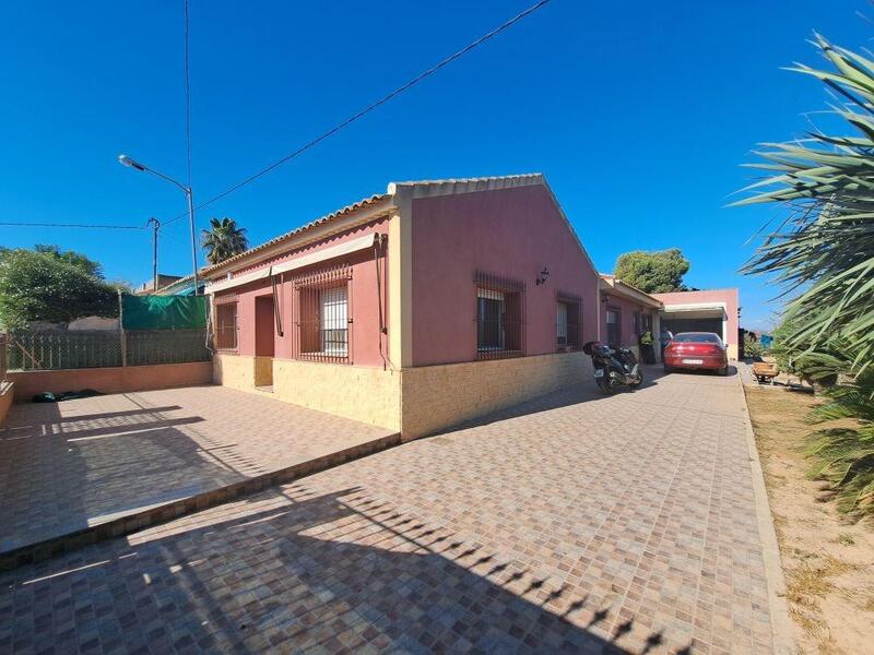 Townhouse for sale in Torre Pacheco, Murcia