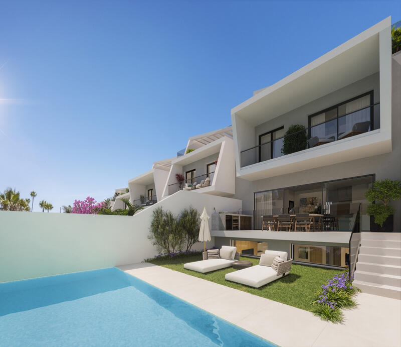 Townhouse for sale in Estepona, Málaga