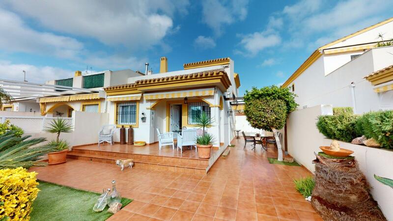 Villa zu verkaufen in Torre de la Horadada, Alicante