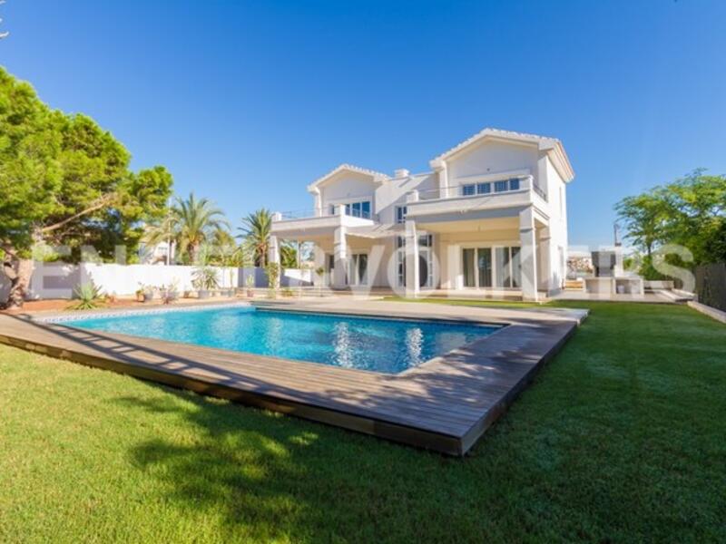 Villa zu verkaufen in Orihuela Costa, Alicante