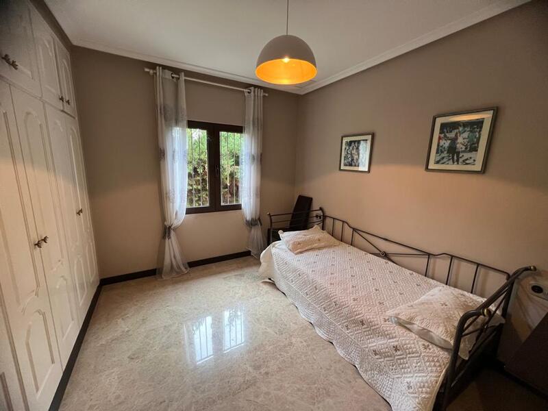 6 Schlafzimmer Villa zu verkaufen