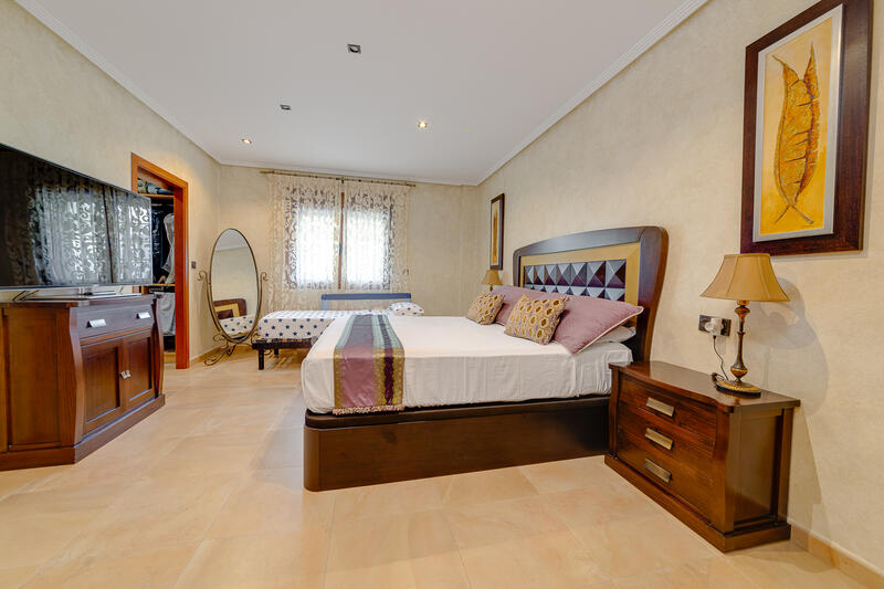 4 Schlafzimmer Villa zu verkaufen