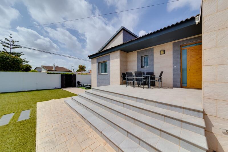 3 bedroom Villa for sale