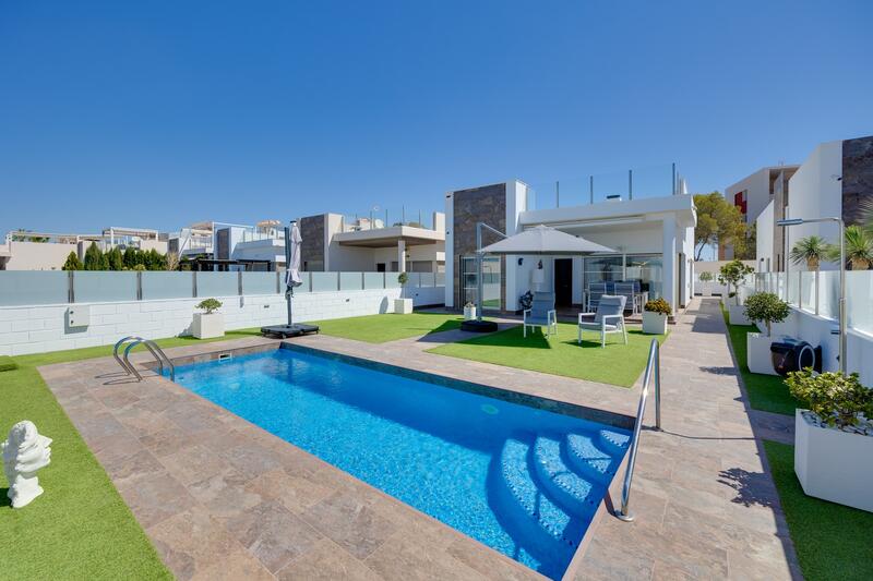 Villa à vendre dans Villamartin, Alicante