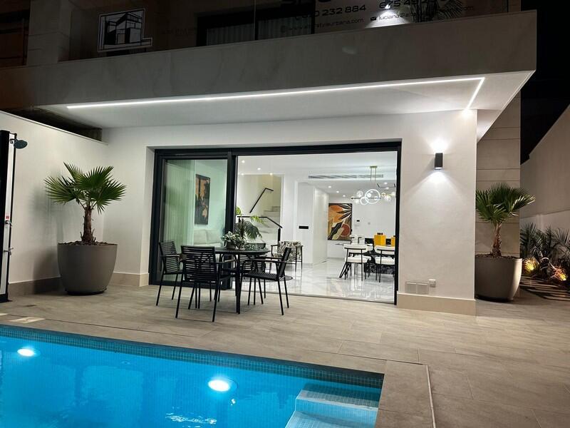 Villa en venta en San Pedro del Pinatar, Murcia