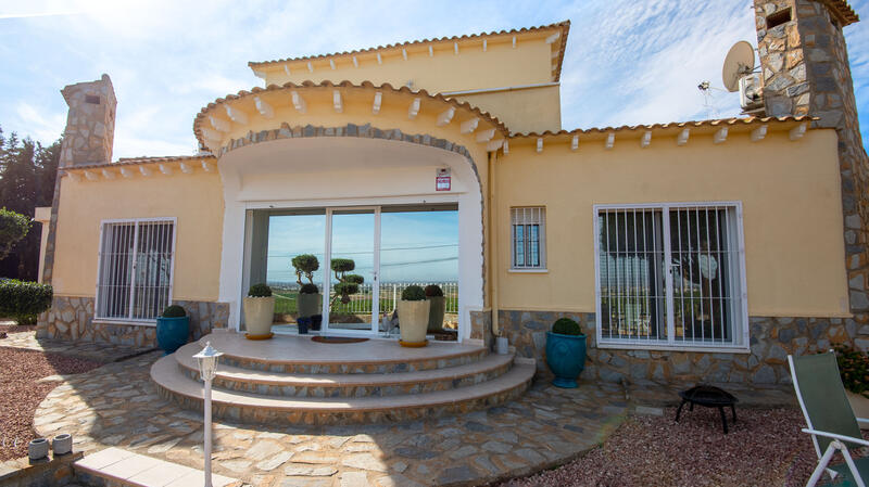 4 slaapkamer Villa Te koop