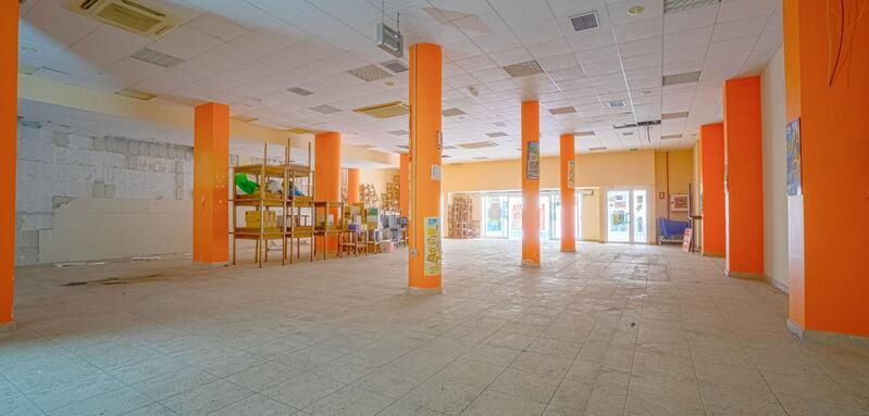 1 chambre Local Commercial à vendre