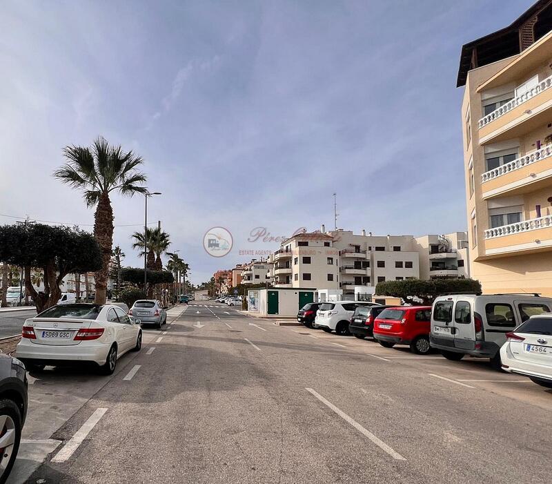 Apartamento en venta en Torrox, Málaga