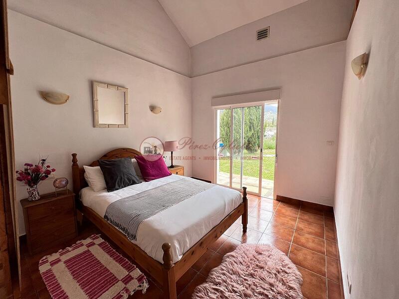 2 Cuarto Villa en venta