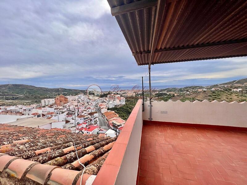 Villa zu verkaufen in Torrox, Málaga