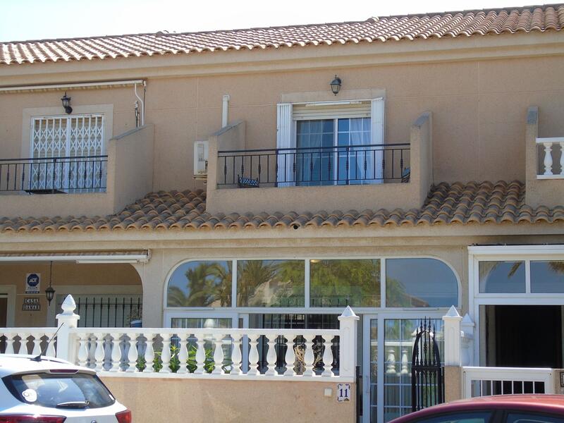 Maison de Ville à vendre dans Los Urrutias, Murcia