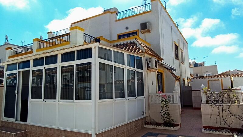 Cave House for sale in Torrevieja, Alicante