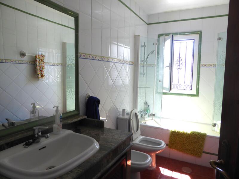 4 Cuarto Terrenos en venta