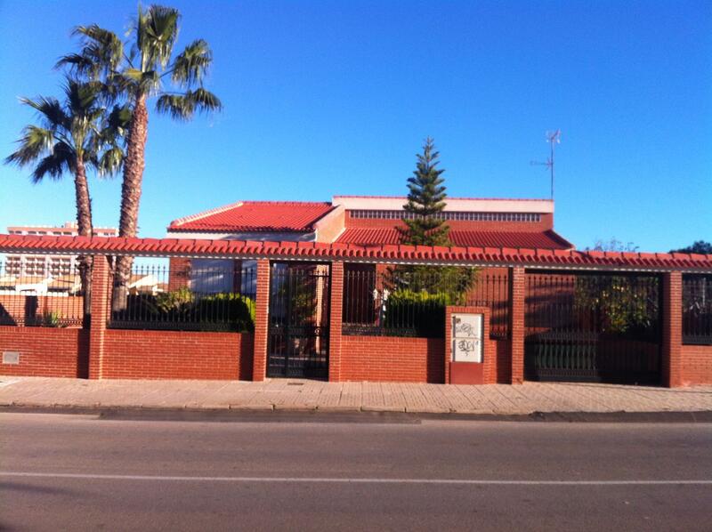 Villa for sale in Playa Honda, Murcia