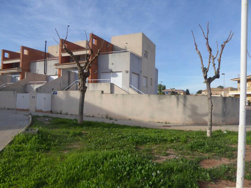 Townhouse for sale in El Carmoli, Murcia