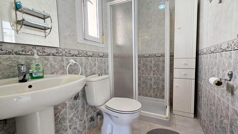 2 Cuarto Villa en venta