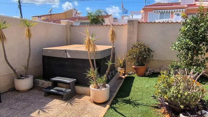 2 Cuarto Villa en venta