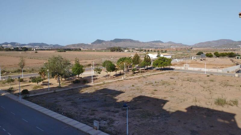 2 Cuarto Local Comercial en venta