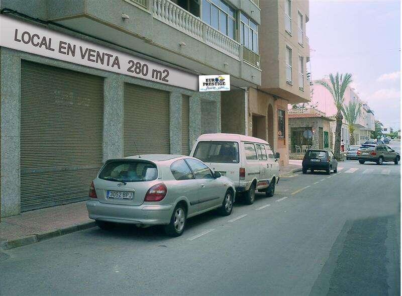 Kommersiella fastigheter till salu i Torrevieja, Alicante