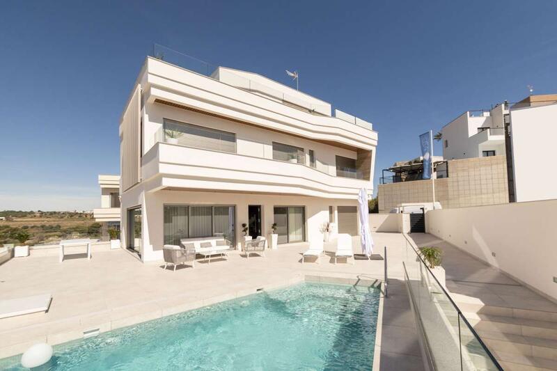 Villa till salu i Orihuela Costa, Alicante