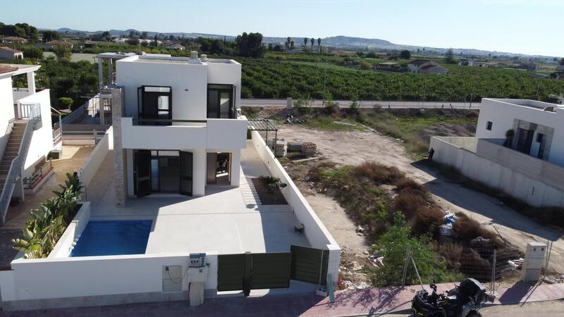 Villa à vendre dans Daya Nueva, Alicante