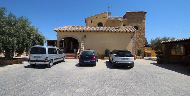 4 bedroom Villa for sale