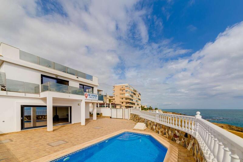 Villa till salu i Torrevieja, Alicante