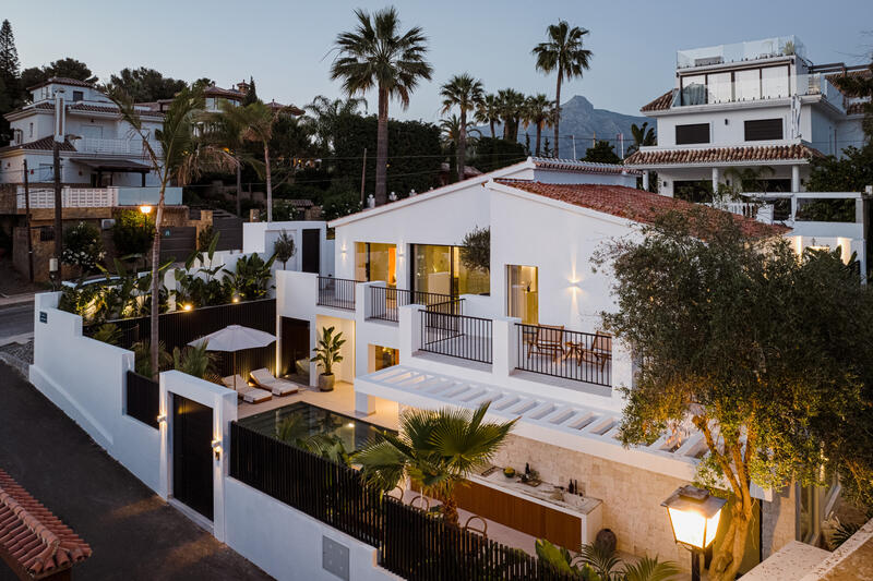 Villa for sale in Marbella, Málaga