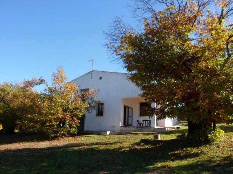 Деревенский Дом продается в Las Casiñas, Cáceres
