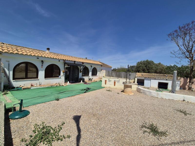 Villa for sale in Fuente Alamo, Murcia