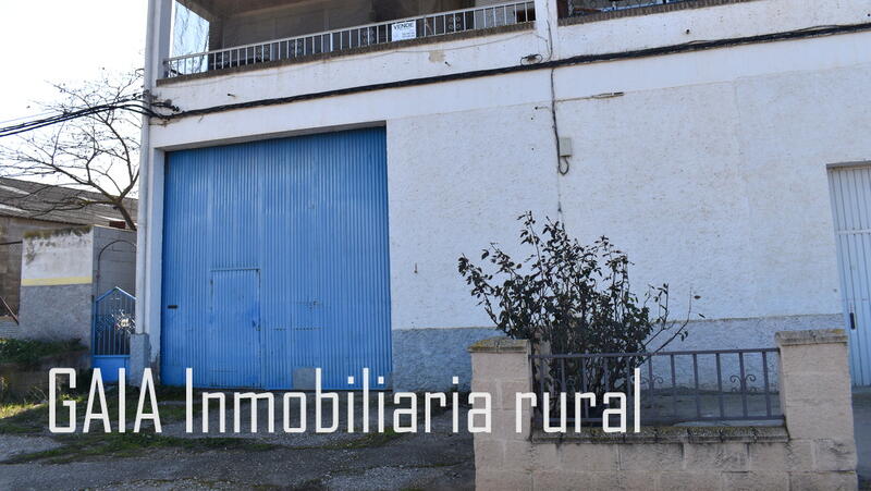 городская тюрьма продается в Maella, Zaragoza
