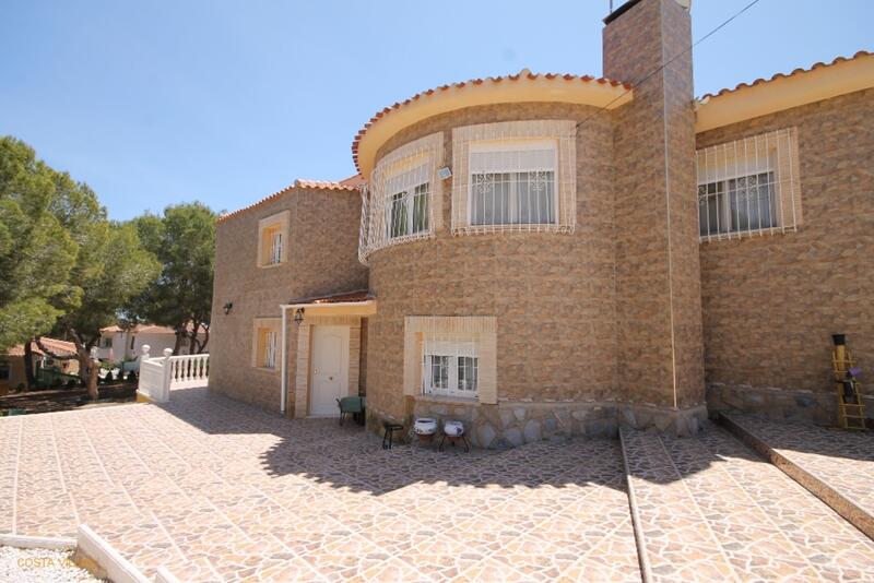 Villa till salu i Pilar de la Horadada, Alicante