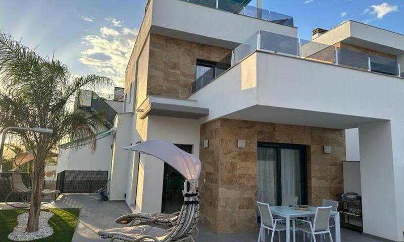 3 Cuarto Villa en venta