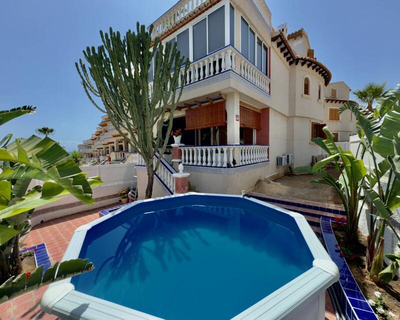 Villa til salgs i Guardamar del Segura, Alicante