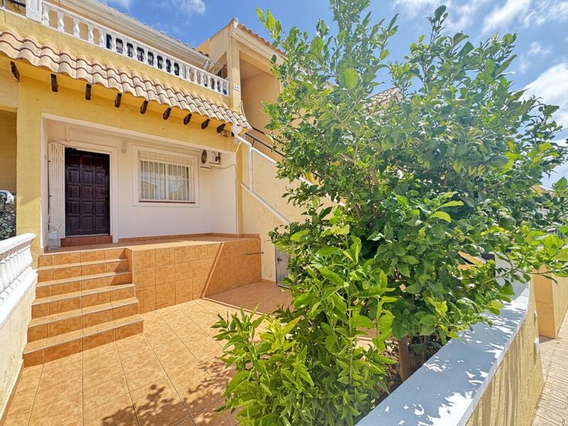 квартира продается в Villamartin, Alicante