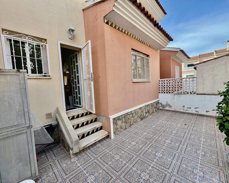 3 bedroom Townhouse for sale