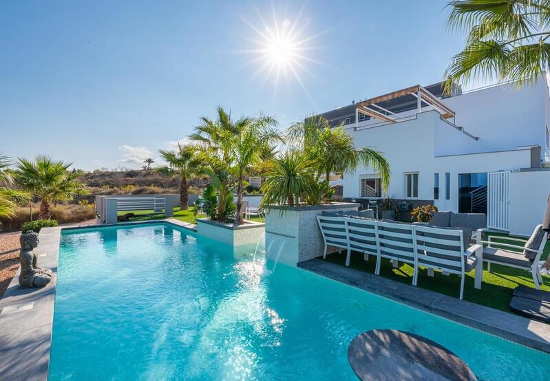 5 bedroom Villa for sale