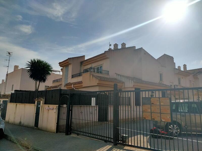 Townhouse for sale in San Miguel de Salinas, Alicante