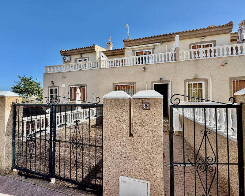 Villa til salg i Rojales, Alicante