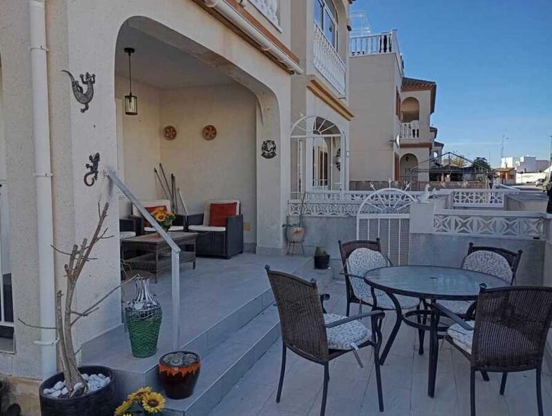 квартира продается в Daya Vieja, Alicante