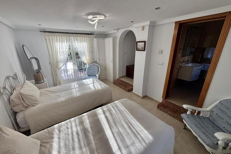 3 bedroom Villa for sale