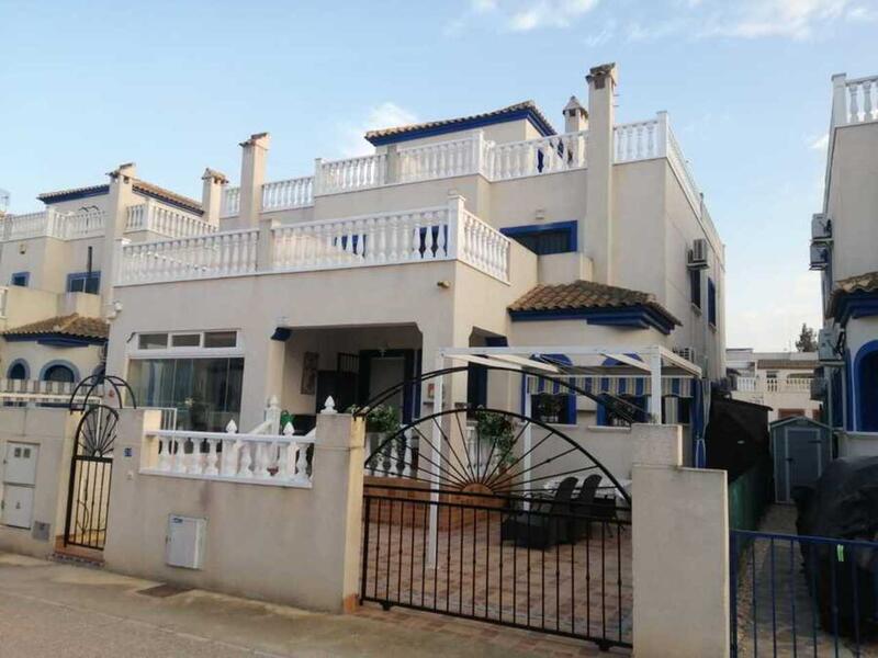 Villa en venta en Daya Vieja, Alicante